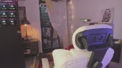 Snapshot of alaskagrace chatting on 18, 2, 2025 Alaska Grace       online show from 18, 2, 2025