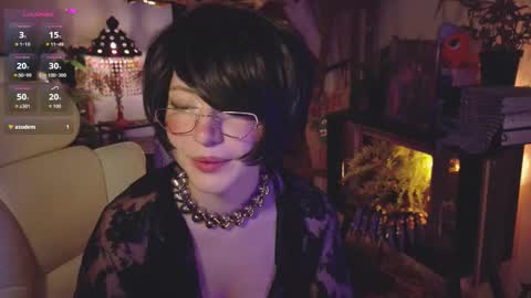 Snapshot of alaskagrace chatting on 10, 9, 2025 Alaska Grace       online show from 10, 9, 2025