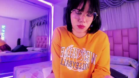 albaandthayron online show from 22, 1, 2025