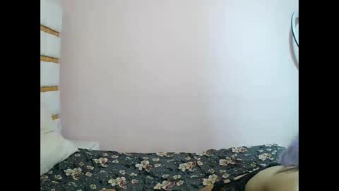 Snapshot of albertine1504 chatting on 8, 3, 2026 albertine1504 online show from 8, 3, 2026