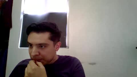 Snapshot of albertoarenas16 chatting on 7, 5, 2026 albertoarenas16 online show from 7, 5, 2026