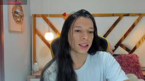 Snapshot of ale_noah_xxx chatting on 28, 2, 2025 ale_noah_xxx online show from 28, 2, 2025