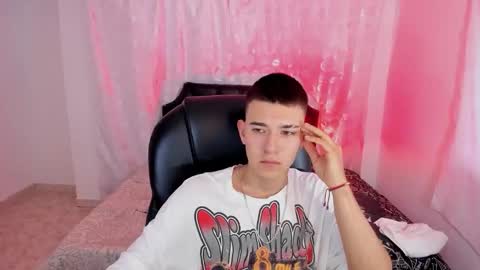 Aleck Boy online show from 10, 11, 2025