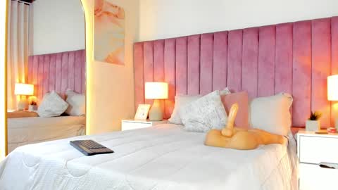 Alejandra Arango online show from 13, 1, 2025