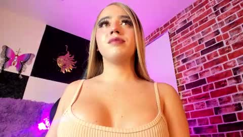 Snapshot of aleja_hill chatting on 18, 6, 2026 Aleja Hill online show from 18, 6, 2026