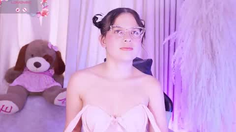 Snapshot of alejagarcia_ chatting on 14, 12, 2025 CUTE ALEJA online show from 14, 12, 2025