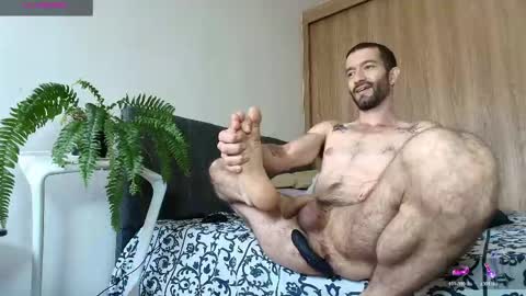 Snapshot of alejandro_bigcock chatting on 8, 6, 2026 Alejandro Hernndez online show from 8, 6, 2026