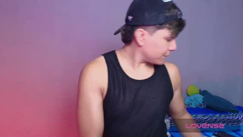 Snapshot of alejandro_vt chatting on 2, 11, 2025 Alejandro G online show from 2, 11, 2025