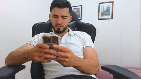 alejandroo_7 online show from 14, 2, 2025