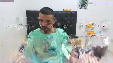 alejandroo_7 online show from 24, 4, 2026