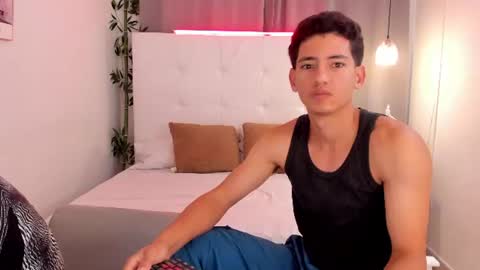 Snapshot of alejo_exotic chatting on 10, 6, 2026 alejo_exotic online show from 10, 6, 2026