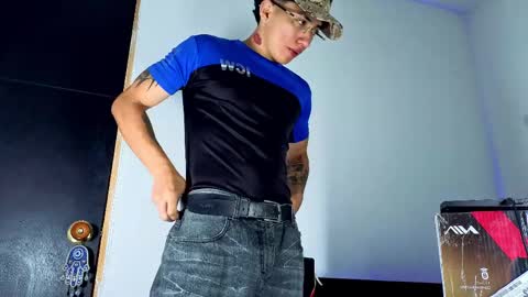 Snapshot of alejo_urd chatting on 25, 5, 2026 alejo online show from 25, 5, 2026