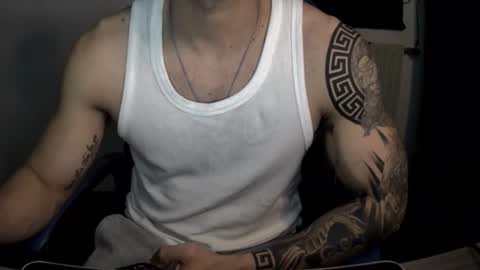 Snapshot of alejoduarte16 chatting on 17, 12, 2025 alejoduarte16 online show from 17, 12, 2025