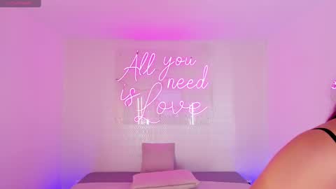 Snapshot of aleksandra_miller chatting on 3, 10, 2025 Aleksandra online show from 3, 10, 2025