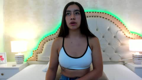 Snapshot of alenacoleman chatting on 22, 5, 2026 ALENA online show from 22, 5, 2026