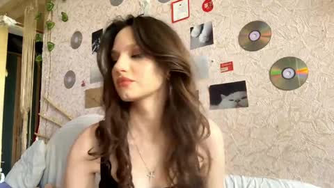 Snapshot of alenemacaskill chatting on 13, 5, 2026 Roniy online show from 13, 5, 2026