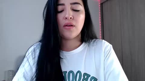 Snapshot of aleska__bell chatting on 28, 7, 2026 Aleska online show from 28, 7, 2026