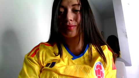 Snapshot of aleska_dollx chatting on 1, 6, 2026 QUEEN OFF MILk IM BACK 15 NOV online show from 1, 6, 2026