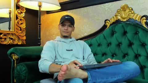 Snapshot of aless_king chatting on 25, 5, 2026 Alessandro King online show from 25, 5, 2026