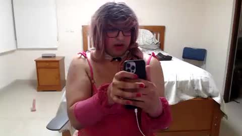 Snapshot of alessalindo840 chatting on 22, 2, 2026 AlessaBabyGirl840 online show from 22, 2, 2026