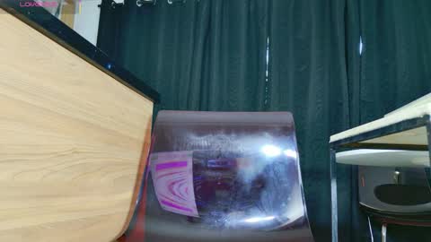 Alessandra online show from 9, 4, 2026