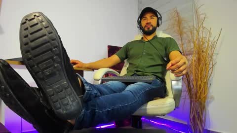 ALESSANDRO  WYE online show from 3, 12, 2024