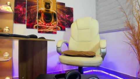 ALESSANDRO  WYE online show from 18, 12, 2024