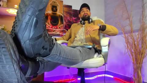 ALESSANDRO  WYE online show from 14, 2, 2025