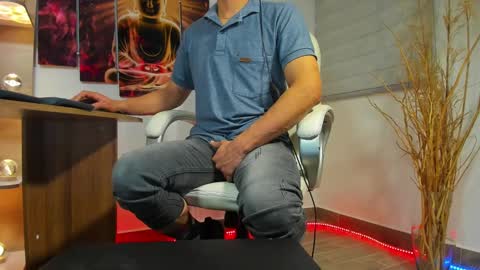 ALESSANDRO  WYE online show from 18, 2, 2025