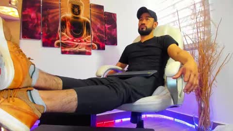 ALESSANDRO  WYE online show from 25, 2, 2025