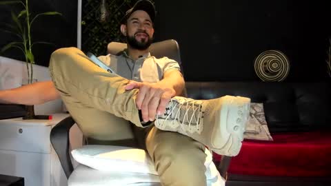 ALESSANDRO  WYE online show from 28, 9, 2025