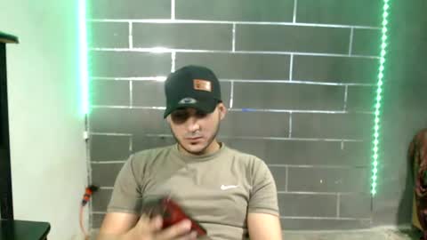 Snapshot of alessandrobooy chatting on 1, 7, 2026 alessandro online show from 1, 7, 2026