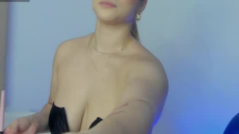 Alessia Moon online show from 3, 6, 2026