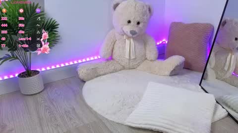 Snapshot of alessyaaa chatting on 14, 10, 2025 Ale online show from 14, 10, 2025