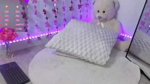 Snapshot of alessyaaa chatting on 5, 2, 2026 Ale online show from 5, 2, 2026