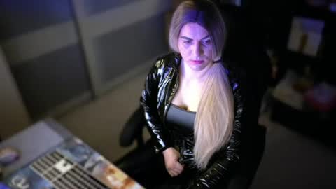 Snapshot of alevsandra87 chatting on 15, 7, 2026 Leyla Leg online show from 15, 7, 2026