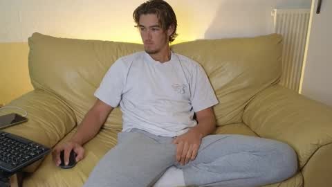 Alex83530 online show from 24, 10, 2025