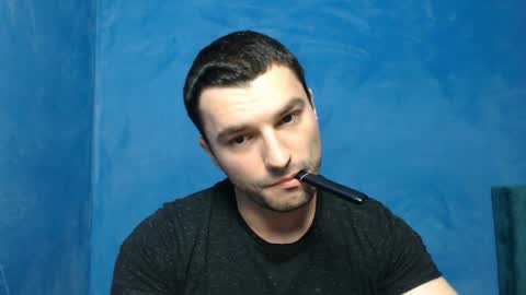 Snapshot of alex_blu chatting on 8, 4, 2026 Alex online show from 8, 4, 2026