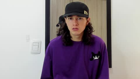 Snapshot of alex_connorr chatting on 1, 2, 2025 alex_connorr online show from 1, 2, 2025