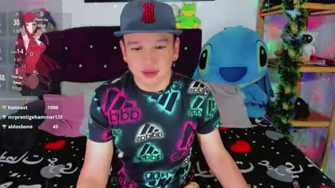Snapshot of alex_hot2323 chatting on 2, 4, 2026 alex_hot2323 online show from 2, 4, 2026