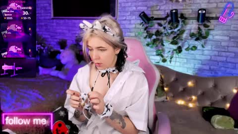 Snapshot of alex_howell chatting on 11, 1, 2025 alex_howell online show from 11, 1, 2025