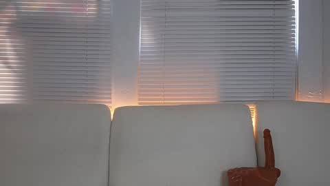 Alex Stone online show from 7, 2, 2026