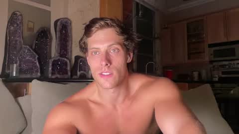 Snapshot of alex_islive chatting on 14, 7, 2026 Alex Stone online show from 14, 7, 2026