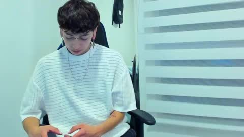 Residente0xxx online show from 30, 1, 2025