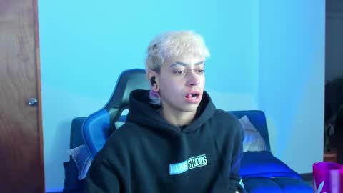 Residente0xxx online show from 15, 11, 2025