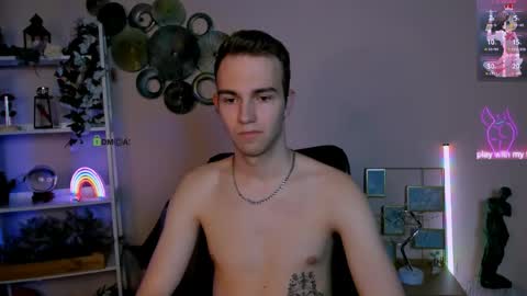 Snapshot of alex_reeding chatting on 6, 5, 2026 Alex online show from 6, 5, 2026