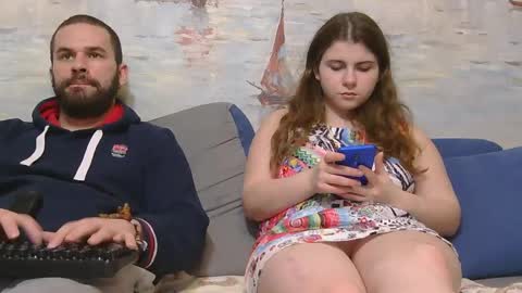 Alex and Sarah online show from 23, 4, 2026