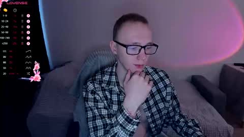 Snapshot of alex_silent chatting on 17, 10, 2025 alex_silent online show from 17, 10, 2025