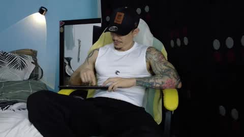 alex_sthorm online show from 13, 4, 2026