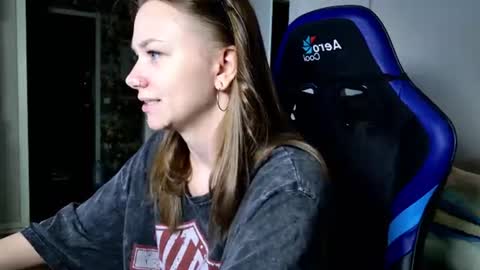 Snapshot of alexa_feels chatting on 8, 8, 2026 Little Duck homie online show from 8, 8, 2026
